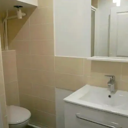 Centre Proche La Apartment *