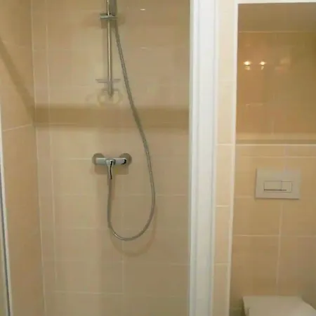 Apartment Centre Proche La *